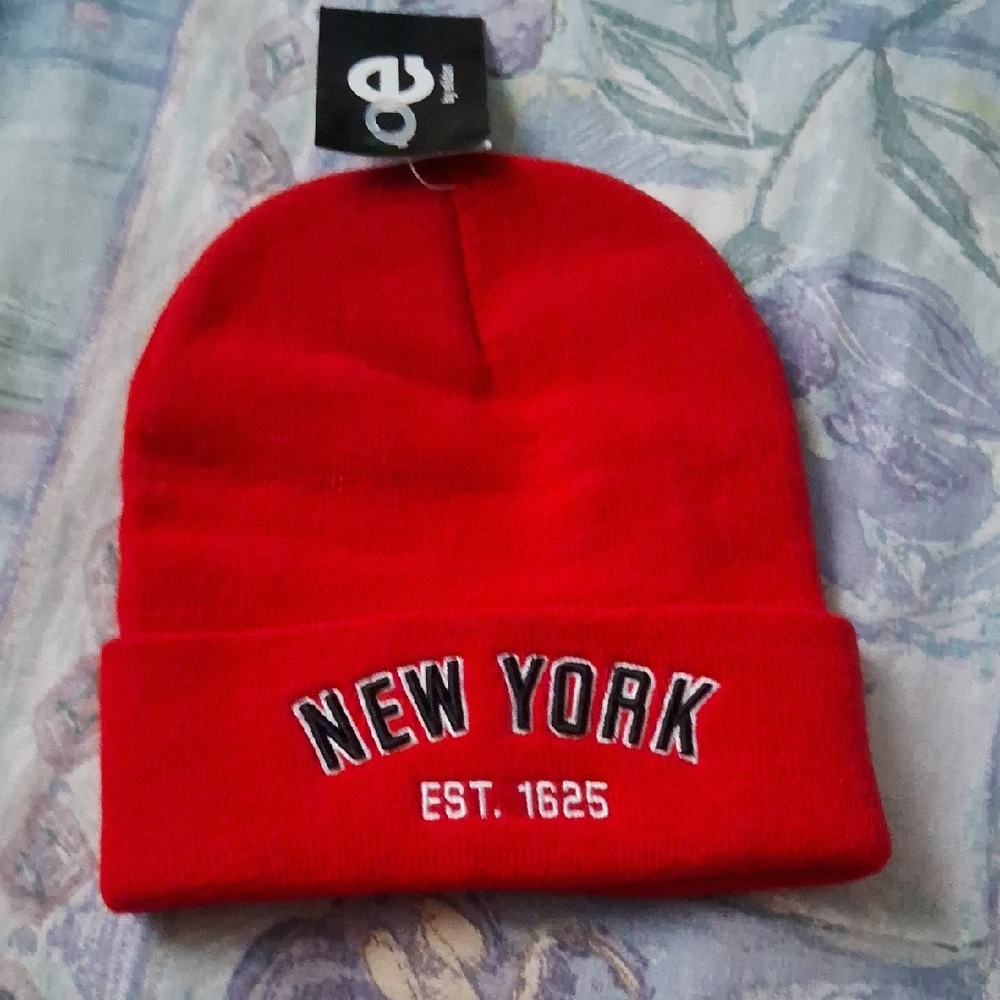NWT,UNISEX,RED HOT,NEW YORK,Stocking Hat/Beanie❤️